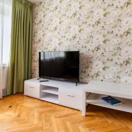 Затишна 2К Квартира З Усім Необхідним Для Життя Поряд З Метро Дарниця Κίεβο Εξωτερικό φωτογραφία